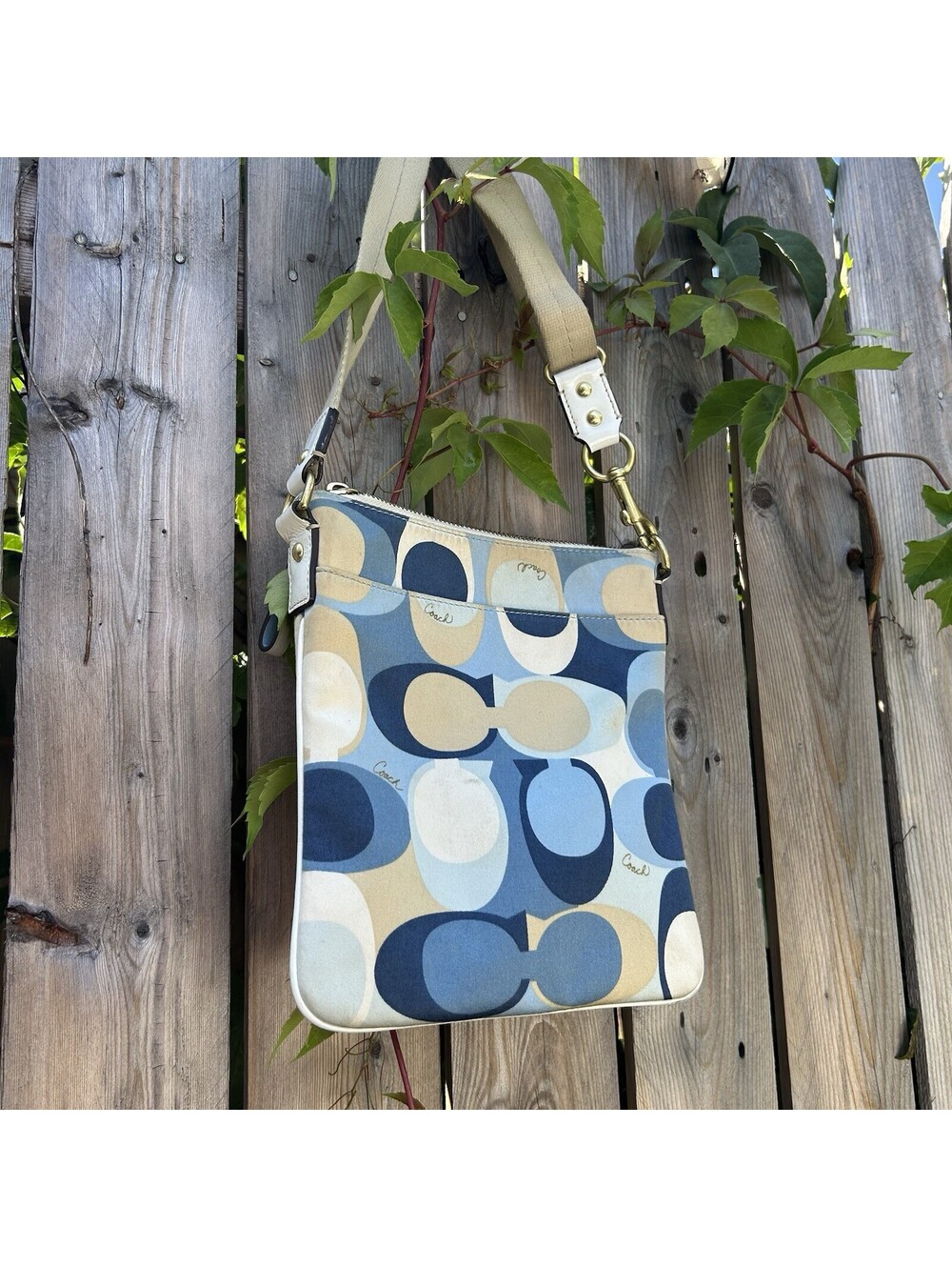 Coach Poppy Op Art Crossbody Swingpack Bag Women Blue Cream Monogram